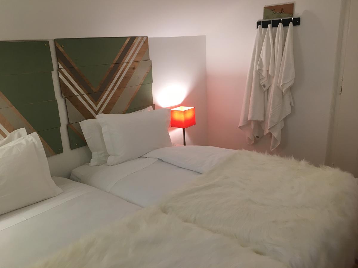 Lucky'S Guesthouse São João do Estoril Екстериор снимка